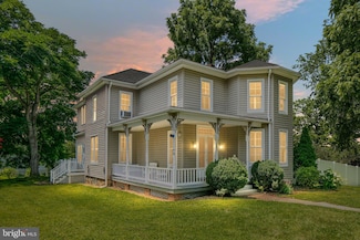 1704 N Royal Ave, Front Royal, VA 22630