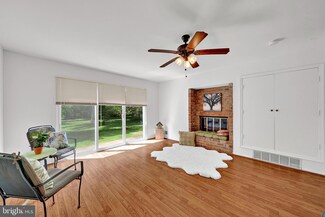 84 Sycamore Ct, Lawrence Township, NJ 08648
