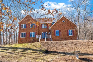 555 Quailwood Dr, Blacksburg, VA 24060