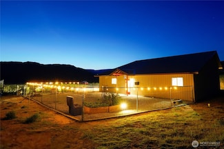 675 Peach Rd, Waterville, WA 98858