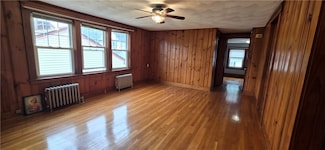 28 Crawford St, Cranston, RI 02910