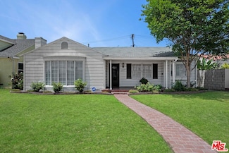 3907 S Bronson Ave, Los Angeles, CA 90008
