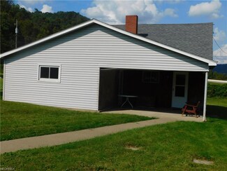 61755 Central Ave, Shadyside, OH 43947