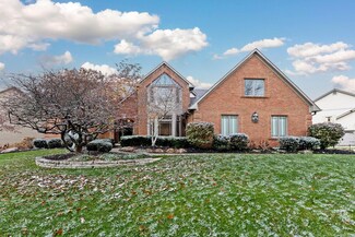 664 Crossing Creek S, Columbus, OH 43230