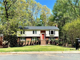 7813 Snowden Ln, Charlotte, NC 28270