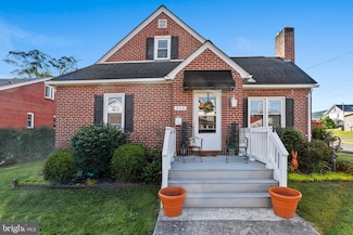 310 N High St, Romney, WV 26757
