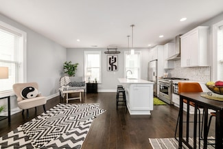 1002 Ewing Alley, Columbus, OH 43201