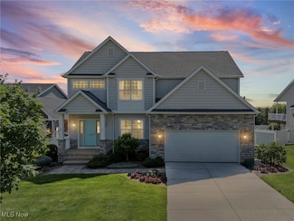 195 Morningview Ridge Cir, Wadsworth, OH 44281