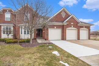 24754 Valleywood Dr Unit 37, South Lyon, MI 48178