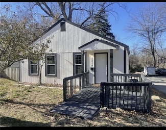 1216 S Osage St, Independence, MO 64055