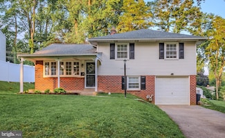 36 Woodhill Rd, Willow Grove, PA 19090