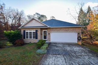 2271 Countryside Rd NW, Roanoke, VA 24017