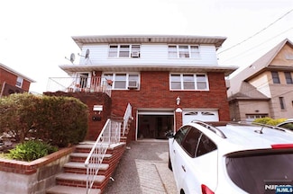 2411 5th St, Fort Lee, NJ 07024