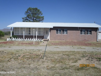 324 N Sunset Strip, Willcox, AZ 85643