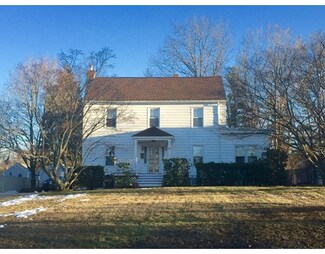 482 Mount Vernon St, Lawrence, MA 01843