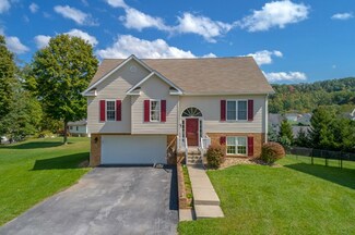 476 Brandon Dr, Bluefield, VA 24605