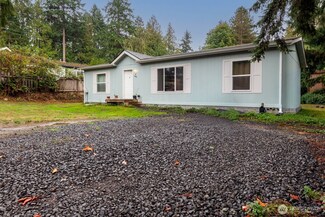 6705 NE Prospect St, Suquamish, WA 98392