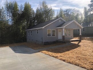 02 Moore Ave, Walhalla, SC 29691