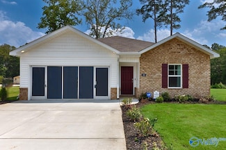 102 Syd Rd, Owens Cross Roads, AL 35763