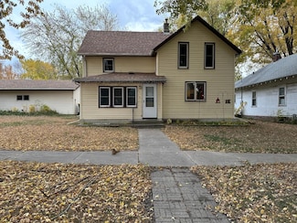 117 4th St E, Jasper, MN 56144
