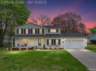 601 Lake Forest Rd, Rochester Hills, MI 48309