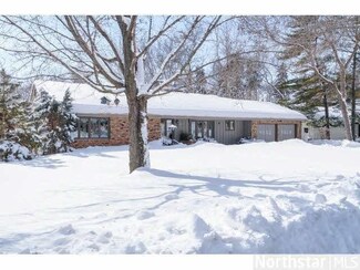 6713 Samuel Rd, Edina, MN 55439