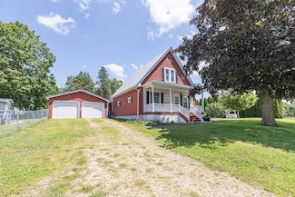 474 County Road J, Benton, WI 53803