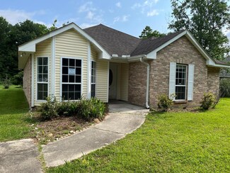 121 Williamsburg Rd, Picayune, MS 39466