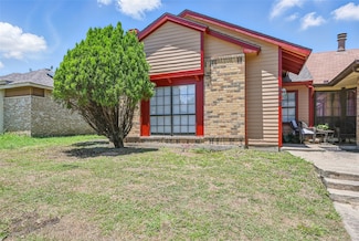 2415 Sunflower Dr, Arlington, TX 76014