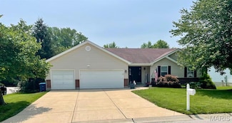 19 Park Charles Blvd S, Saint Peters, MO 63376