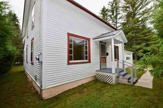 67 Fairground Rd, Waterbury, VT 05676