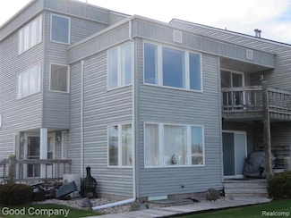 3129 E Midshipman Dr, Au Gres, MI 48703