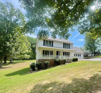 4945 Washington Rd, Greenbrier, TN 37073
