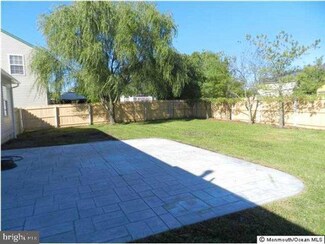 1044 Center St, Little Egg Harbor Township, NJ 08087