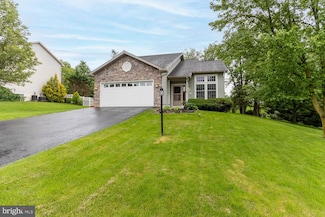 120 Jefferson Cir, Bellefonte, PA 16823