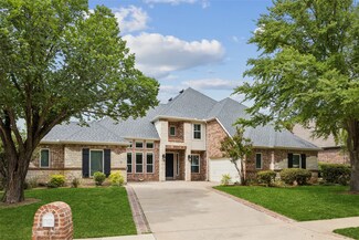 2625 Creekway Dr, Carrollton, TX 75010