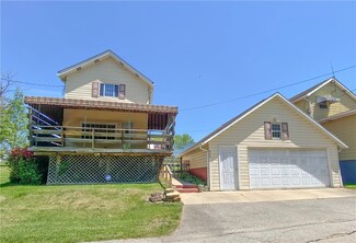 926 36th St, Vandergrift, PA 15690