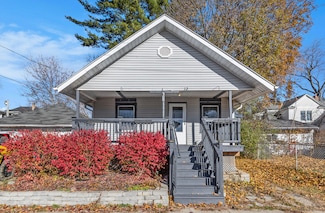 13 Fairview Ave, Battle Creek, MI 49017