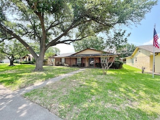 1906 Crockett St, Garland, TX 75042