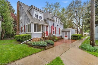 449 Spruce St, Wyandotte, MI 48192