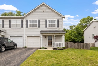 2722 Hoffman St, Plano, IL 60545