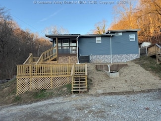 1891 Vermont Dr, Charleston, WV 25387