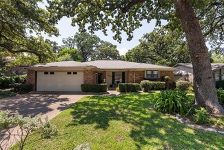 5604 Kingstree Ct, Arlington, TX 76017