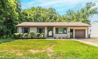 27 Johnson Blvd, Coventry, RI 02816