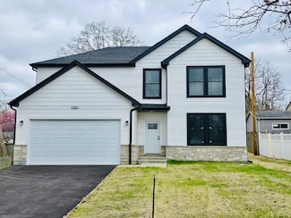 705 N Garfield St, Lombard, IL 60148