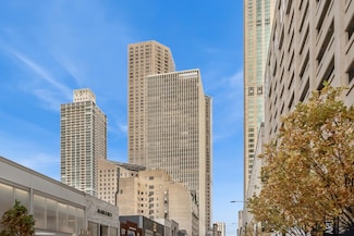 100 E Walton St Unit 18D, Chicago, IL 60611