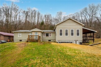 1314 Edmon Rd, Apollo, PA 15613