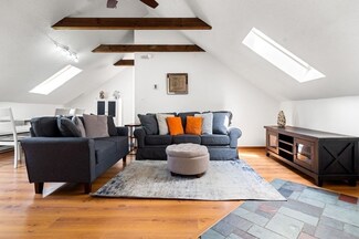 323 Lafayette St Unit 5, Salem, MA 01970