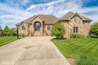 4890 Benthaven Dr E, Bargersville, IN 46106