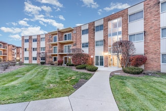 9724 S Karlov Ave Unit 4103, Oak Lawn, IL 60453